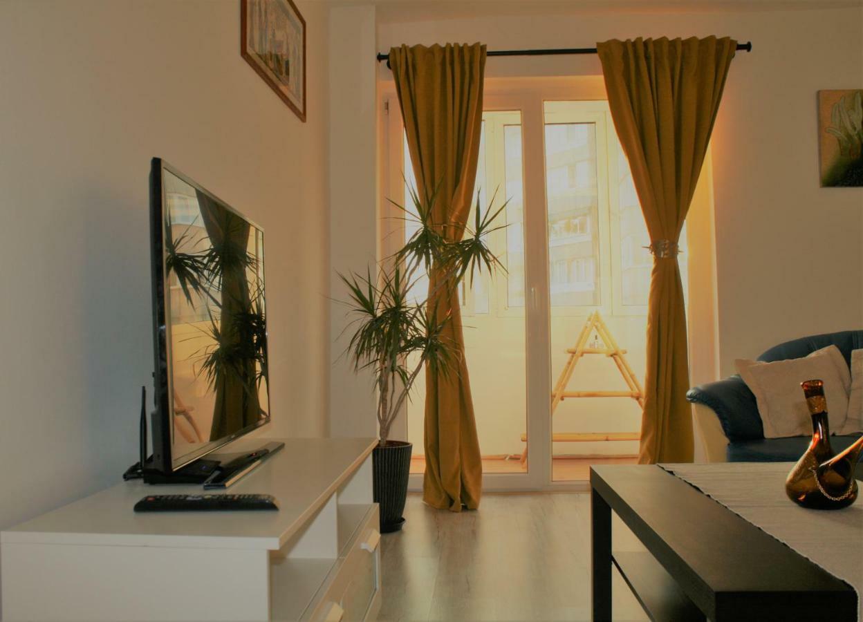 Casa Peterfi - Apartment With 3 Bedrooms And Spacious Living Room Târgu-Mureş Exterior foto
