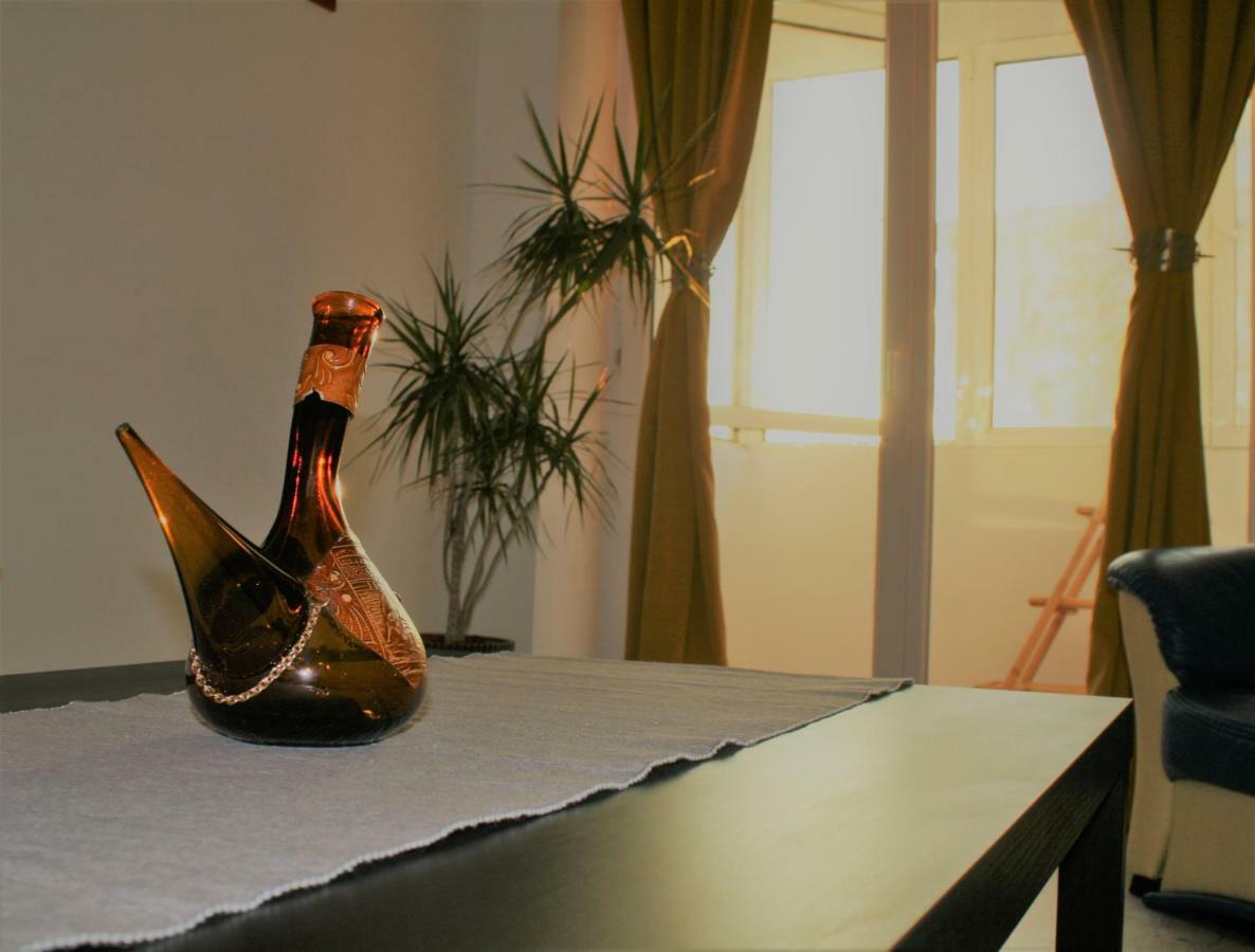 Casa Peterfi - Apartment With 3 Bedrooms And Spacious Living Room Târgu-Mureş Exterior foto