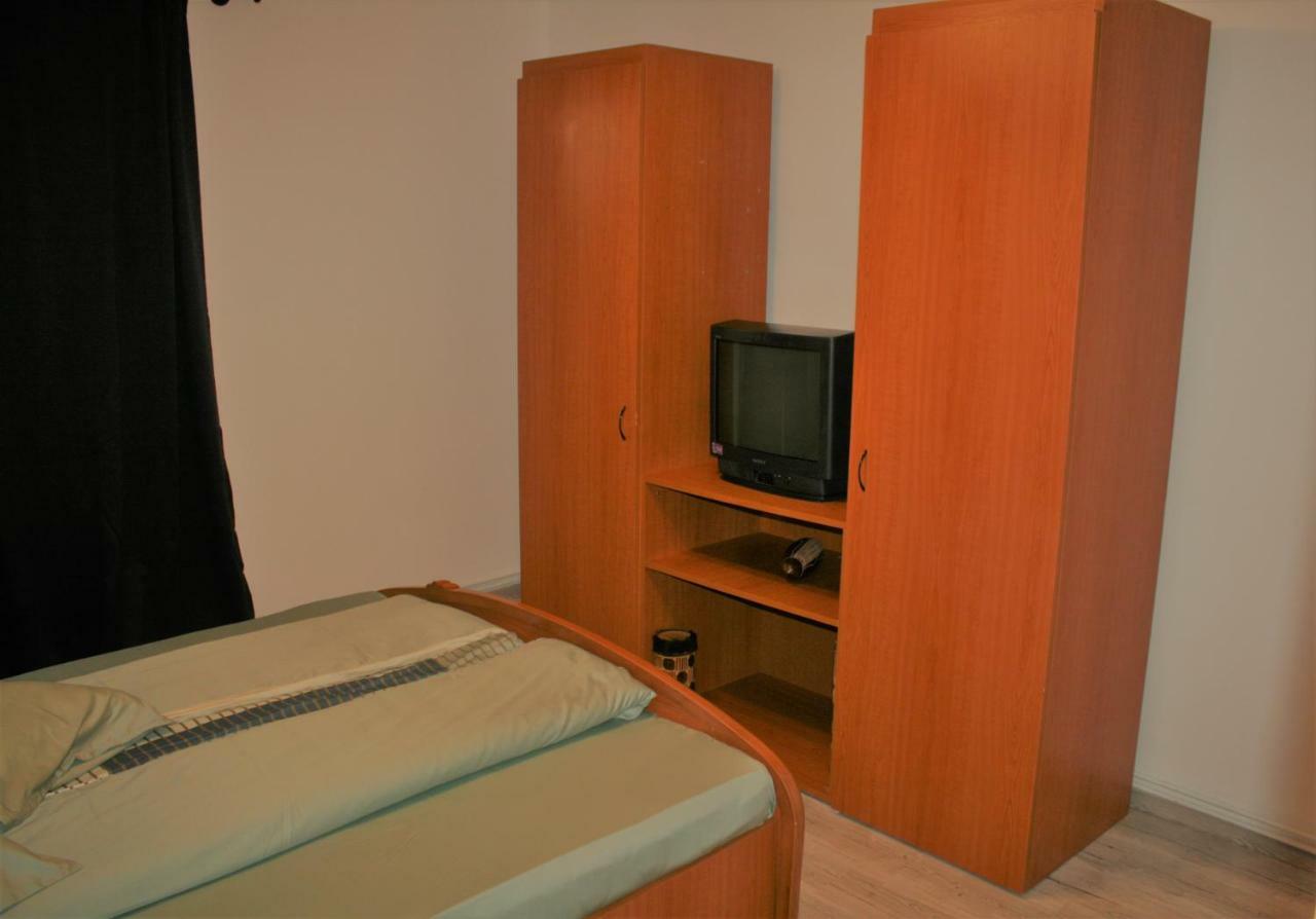 Casa Peterfi - Apartment With 3 Bedrooms And Spacious Living Room Târgu-Mureş Exterior foto