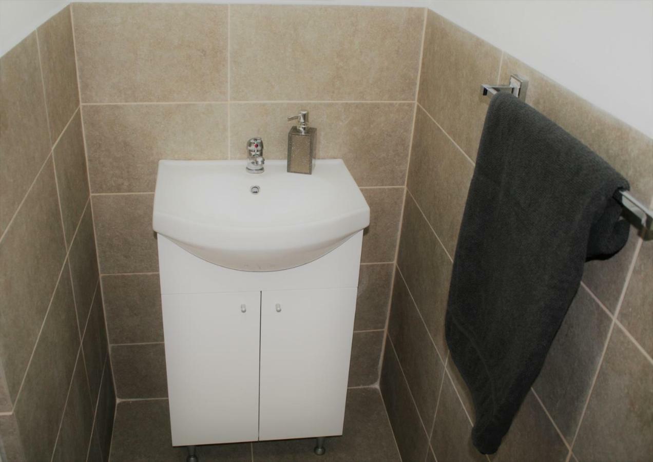 Casa Peterfi - Apartment With 3 Bedrooms And Spacious Living Room Târgu-Mureş Exterior foto