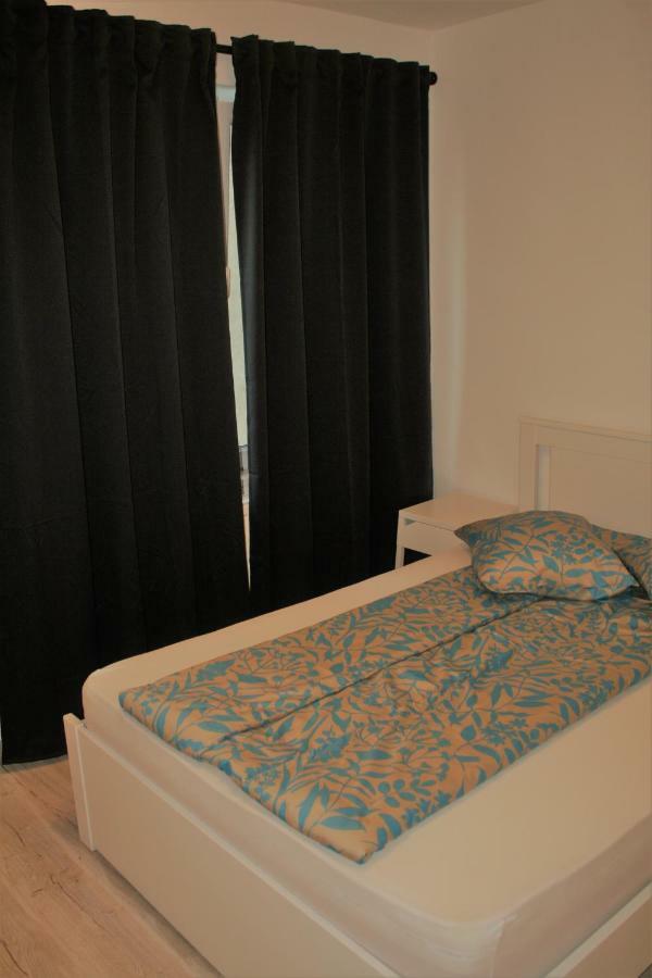 Casa Peterfi - Apartment With 3 Bedrooms And Spacious Living Room Târgu-Mureş Exterior foto
